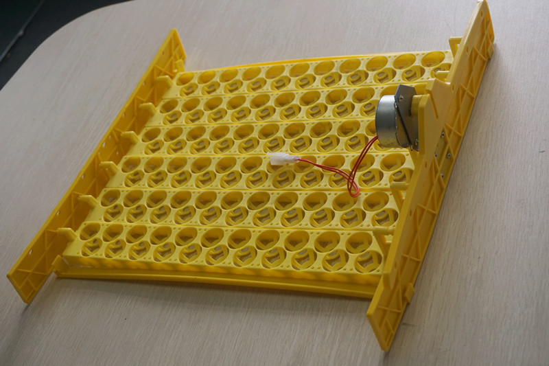 Poultry Spare Parts 132 Bird Q - огляд і ціна Quail Egg Incubator